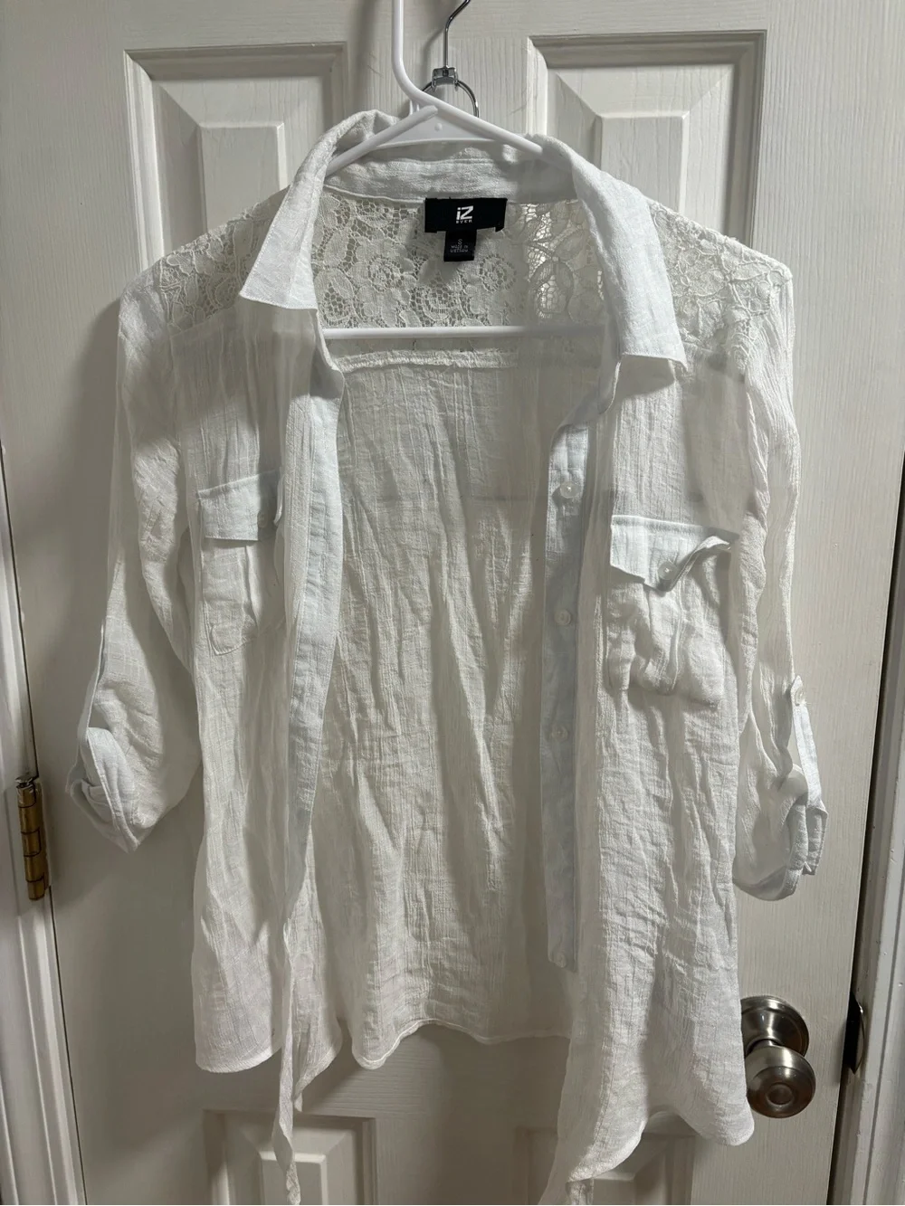 Iz Byer White Lace-Yoke Casual Button-Down Shirt small